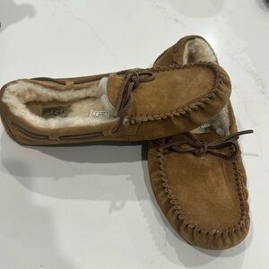 UGG moccasin slipper size 10 brown